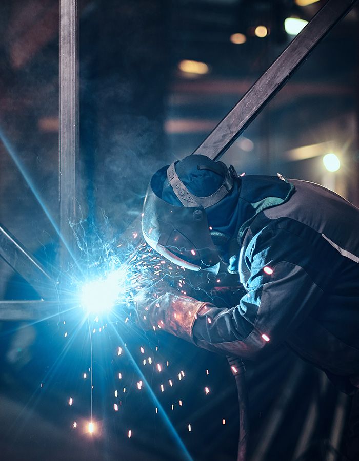 man-is-working-at-the-busy-metal-factory-6PR9MVU1.jpg